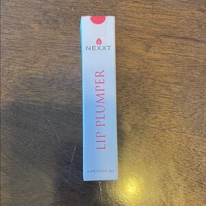 Nexxt Beauty Product in White and Gray